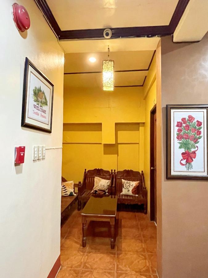 Teofila Pension Puerto Princesa Bagian luar foto